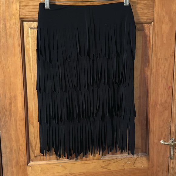 Fringed black skirt by Cache size 6 - Picture 3 of 4